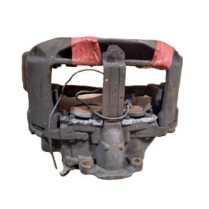 Zacisk hamulcowy przód prawy GC462B118ADN FORD OE